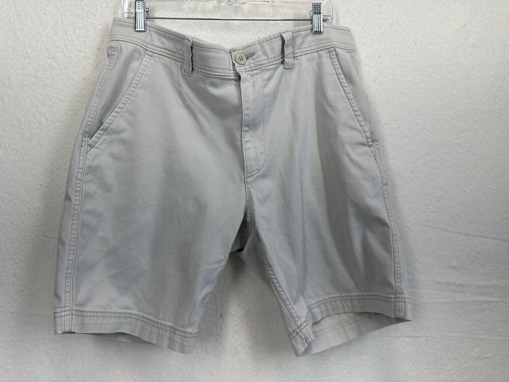 St. John's Bay Light Tan/Khaki Bermuda Shorts SZ 36 Flat Front Preppy Casual